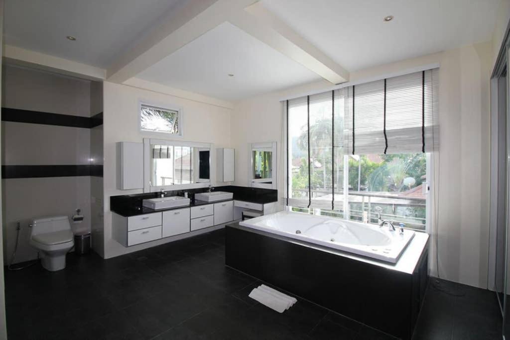 4 Bedroom Villa Kamala Beach Phuket 外观 照片