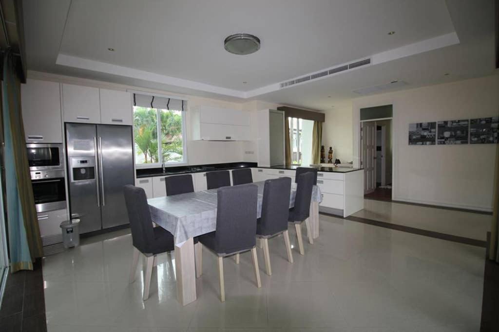 4 Bedroom Villa Kamala Beach Phuket 外观 照片