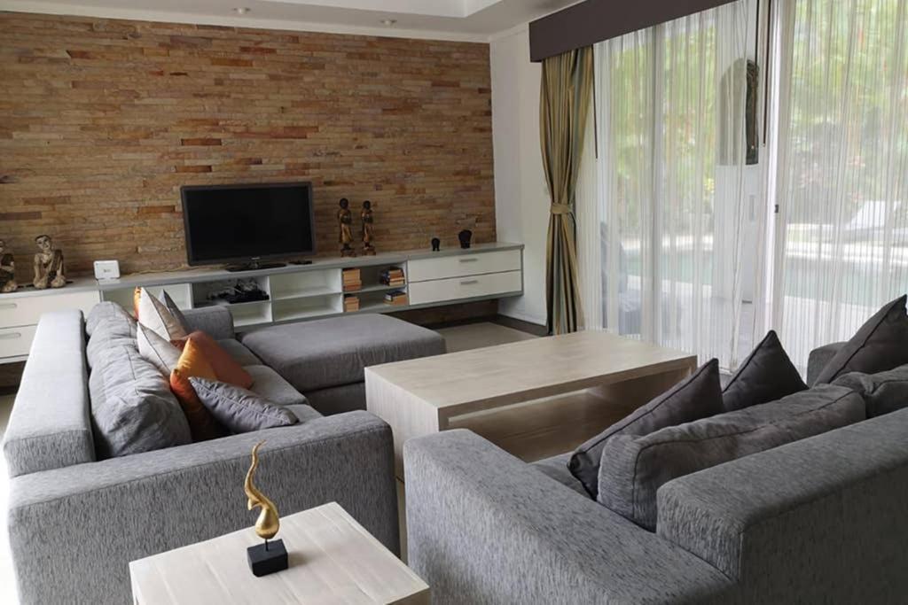 4 Bedroom Villa Kamala Beach Phuket 外观 照片